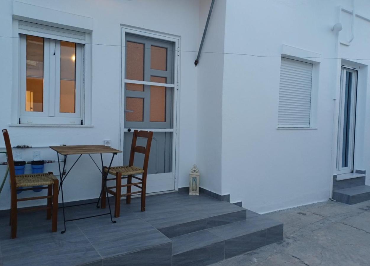 דירות Triovasálos Marina'S House מראה חיצוני תמונה